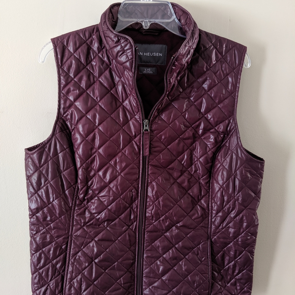 Women's Van Heusen Quilted Vest with pockets